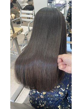 エラ(Ella) 髪質改善×ミルクブラウン