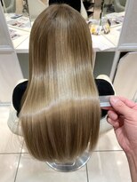 コロ(COLO)&nbsp;つやつや髪質改善トリートメント