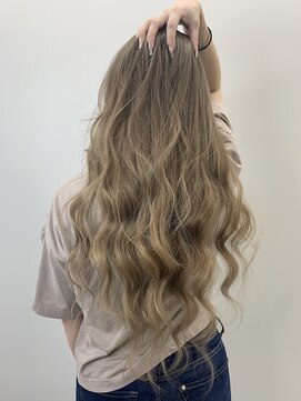 リグフクオカ(L.I.G fukuoka) 顔周りレイヤーカット小顔ボブルフ/黒髪地毛風カラー/博多