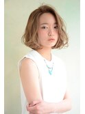 ふんわりやわらか透明感のゆるカール大人ボブ