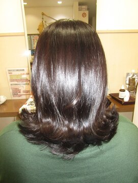 コアフィールフィス(COIFFURE fils) 【見附　今町】外ハネミディ　ダークアッシュ