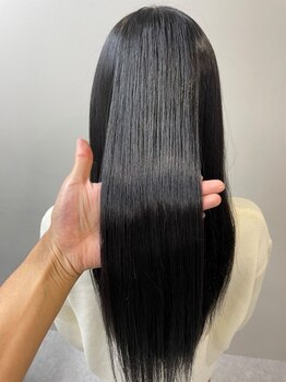 《カット+縮毛矯正+アミノ酸前処理Tｒ\10000》クセを伸ばし、ボリュームを抑えナチュラルな仕上がりが叶う*