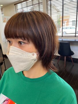 リリー LILY ヘアー メイク HAIR アンド & MAKE 夏ヘア丸みレイヤーボブ＊ヘルシースタイル＊オレンジベージュ