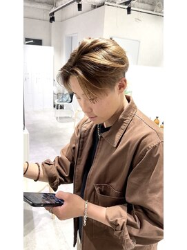 キートス(Kiitos) 外人風シャドウルーツセンターパート