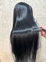 ガーディナ(Gardina)&nbsp;髪質改善　アッシュブルー　透明感カラー　韓国ヘア　縮毛矯正