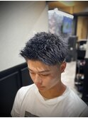ビジネスショートスパイキーショートパーマツーブロックフェード