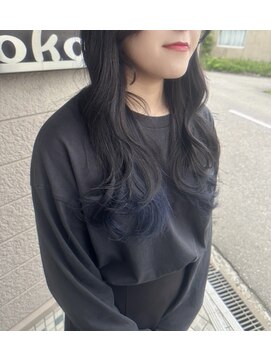 ココミ(kokomi) レイヤーカット ブルーカラー