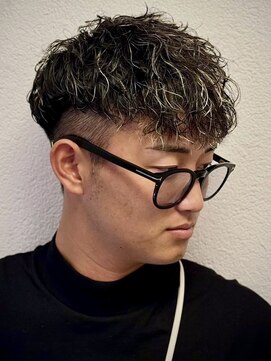 ヒロギンザバーバーショップ 神楽坂店(HIRO GINZA BARBER SHOP) 波巻きスパイラル