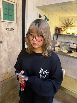 フルアヘッド(FULL A HEAD) くびれウルフ