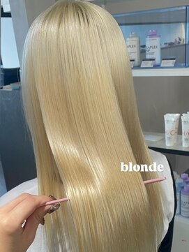 ベレーザ 渋谷(BELEZA) 16909抜きっぱなしブロンドハッシュカットホワイトブロンド