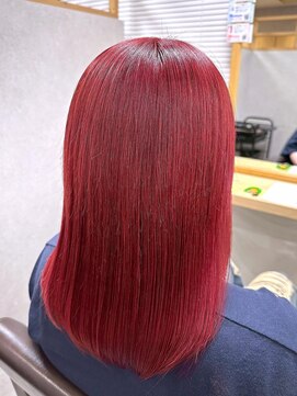 チェリーレッド