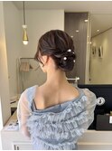 上品×カジュアル◎シニヨン