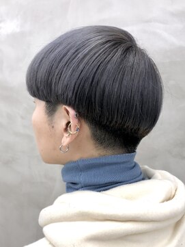 スー 渋谷(suu) 大人　個性的　刈り上げ　グレージュベリーショート＜徳竹＞