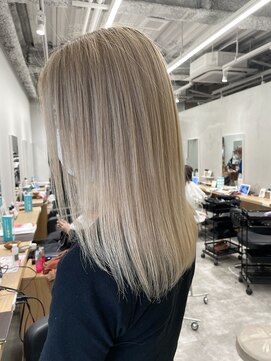 アヴァンス 京橋店(AVANCE) ホワイトミルクティーベージュ×髪質改善で美色@京橋