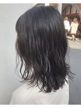 モルニ(MORNI) アッシュグレー_マロンベージュ Aラインボブ かきあげ