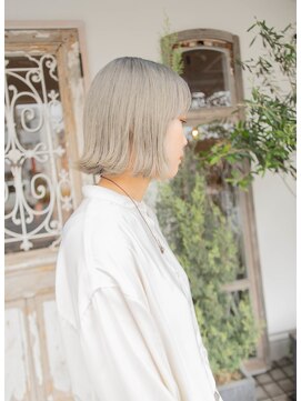 ノラ(Nora) *ハイトーングレージュ*