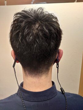 ヴェルデ シンバシ(VERDE SHINBASHI) フォワード束感フェードカットショート ビジネスマン 学生、黒髪