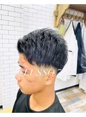黒髪ショート