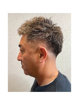 ランソ(RUNSO) イケおじパーマ×スペインカール×スキンフェード×イケオジ