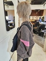 ウック(wooc)&nbsp;ホワイトカラーくびれウルフ