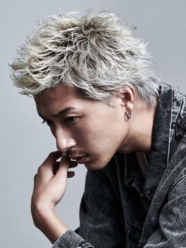 オーシャントーキョー ホワイト 原宿(OCEAN TOKYO WHITE) 金髪ショート