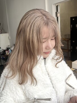 ドミ(DOMI) ブリーチ2回ホワイトミルクティー