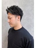清潔感×動きのあるアップバングショート