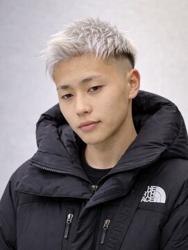メンズグルーミングナンバーナイン(MEN'S GROOMING NUMBER NINE) 姫路フェードカット/姫路ホワイトメッシュ/【早田隼哉】