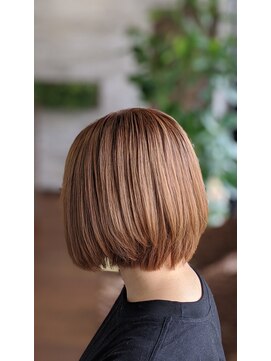 モアニ レア ヴォイス(Moani lea voice) グラデーションボブ