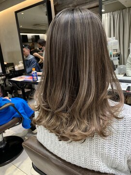 トルネード(TORNADO) ハイライトバレイヤージュシャドールーツ