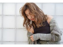 【頭皮を健康に保ちたい】［吉祥寺/白髪ぼかし/ハイライト/脱白髪染め/酸性ストレート/学割U24/ショート］