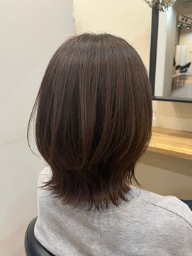 アルター(aL ter) ミディアムレイヤー×ベージュカラー