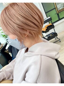 ユニ(Uni.) ショート×ベージュカラー