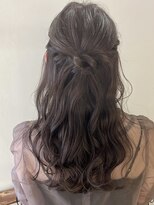 セブンベルベット(7 Velvet)&nbsp;波ウェーブハーフアップアレンジ