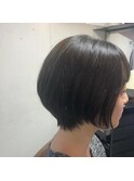 大人上品ナチュラル前下がりショート【カミケン方木田店】