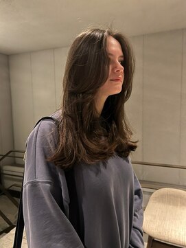 リバレッジ 広尾(Leverage) 海外ヘアロングフェイスレイヤー：Mao Shibasaki
