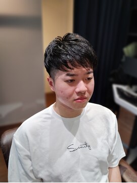 トレバー(Trever) ツーブロックショートスタイル