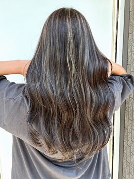 リングバイモアムー(Ring by Moremuu) issy スペシャルハイライト