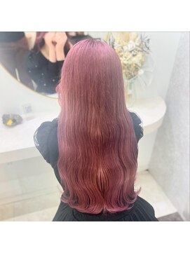 ラビス(Lovis) 黒髪カタログ/ボブルフ/ネビージュ/小顔に見せるヘア/ワンレン