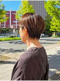 耳かけショート×白髪ぼかし