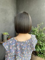 ナナ バイ ピケ(nana by pique) ぱつっとシンプルボブ/アッシュオリーブ/20代/30代/40代