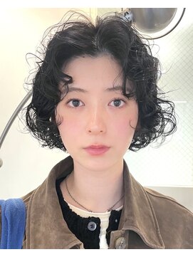 ナヌーク シブヤ(nanuk shibuya) カーリーボブパーマ
