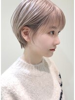 パーク(PAAQ)&nbsp;【PAAQ田中】ホワイトミルクティー×くびれショート