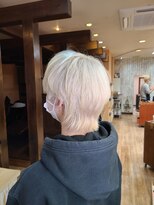 モアムー(Moremuu)&nbsp;レディース　外国人風カラー　ホワイト系