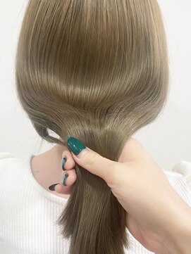 ケーツー心斎橋 クイーンズガーデン バイ ケーツー(K two QUEEN'S GARDEN by K two) デザインカラー/ケアブリーチ/髪質改善/心斎橋&難波&なんば