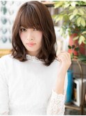 斜めバングで目力UPくせ毛風ラフふわミディa志木20代30代40代