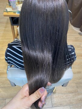 ネオリーブ チロル 横浜西口店(Neolive CiroL.) グレージュ ラベンダーグレージュ 美髪