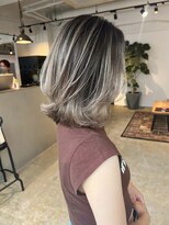 メリー オオサカ(Merly Osaka)&nbsp;大人オシャレ！レイヤーボブ×バレイヤージュ_white greige_