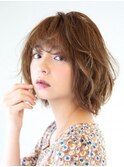 カールバングの抜け感ボブ