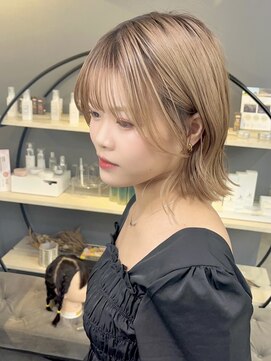 ジアン バイ ミルボン 西宮ガーデンズプラス(GIEN by milbon) 外ハネボブ/フォギーベージュ/末吉 海斗